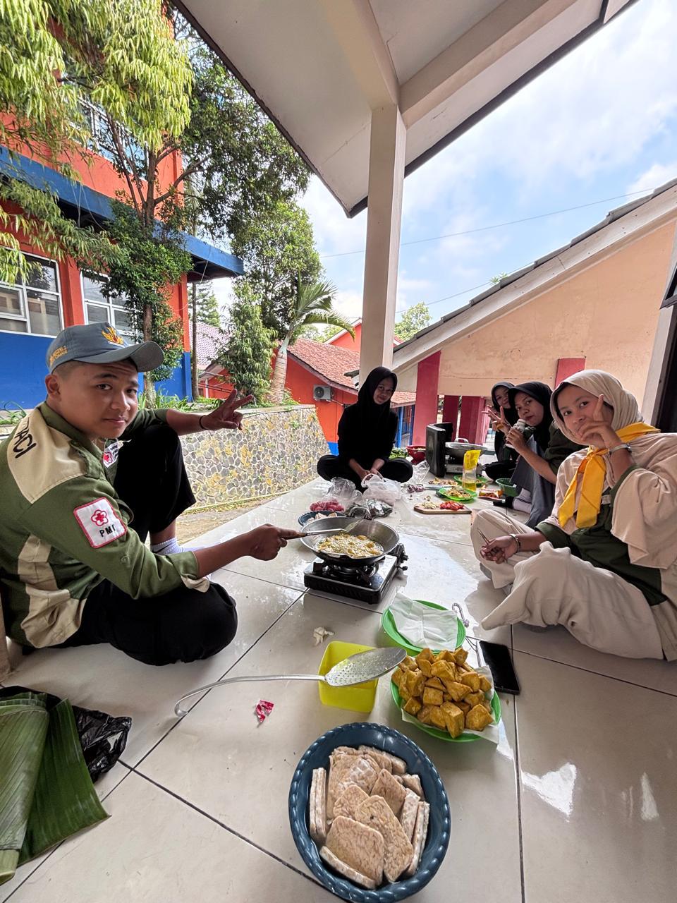 Makan Bersama 1